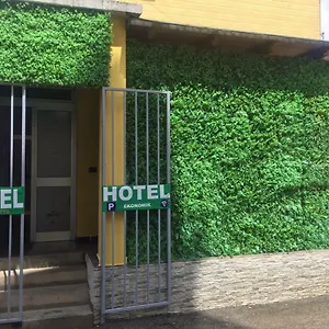 orange-villa-hostel.albaniahotels.org/